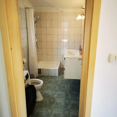 아파트 Apartman Stipe
